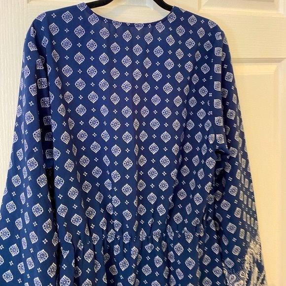 ✨Host Pick ✨ Live 4 Truth Graphic Long Sleeve Free Dress Size L - Picture 9 of 12